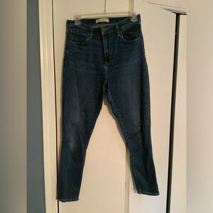 Abercrombie & Fitch The Super Skinny Ankle High Rise jean. Size 6.